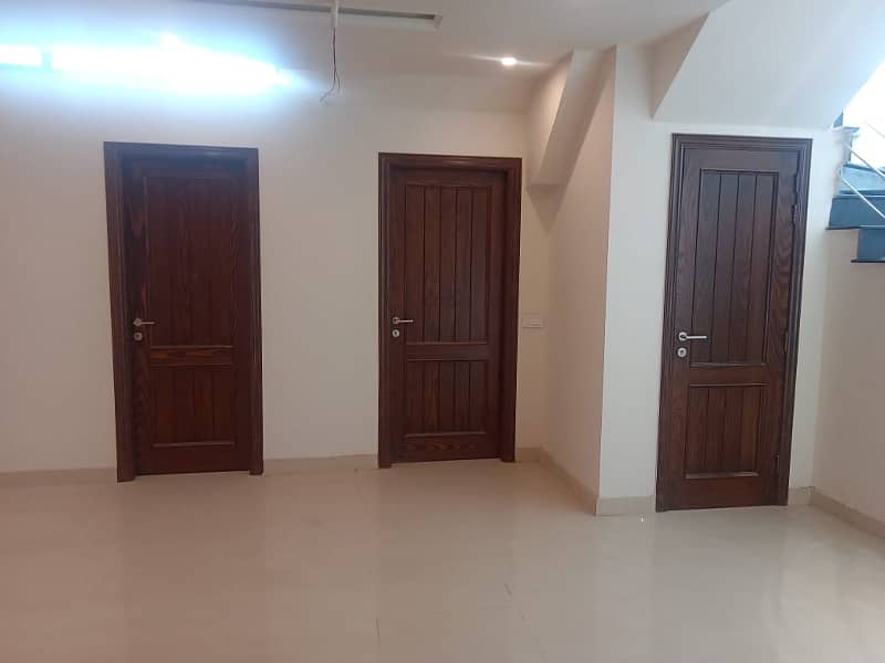 4 Marla 1st Floor For Rent In DHA Phase 6 Block MB Lahore 4