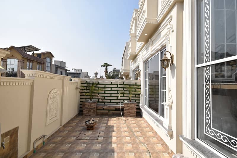 Near To Park 10 Marla Spanish Designer Bungalow For Sale 4