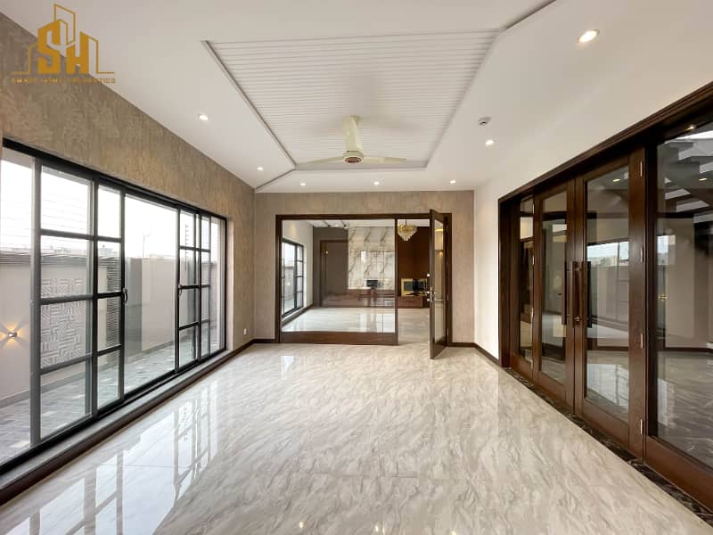 Beautiful Designed 1 Kanal Modern House For Sale In DHA Phase 7 11