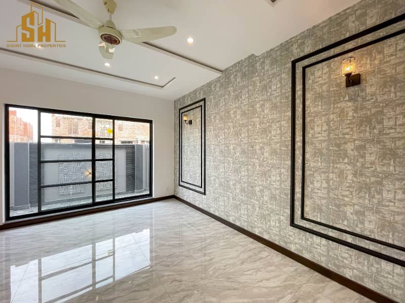 Beautiful Designed 1 Kanal Modern House For Sale In DHA Phase 7 17