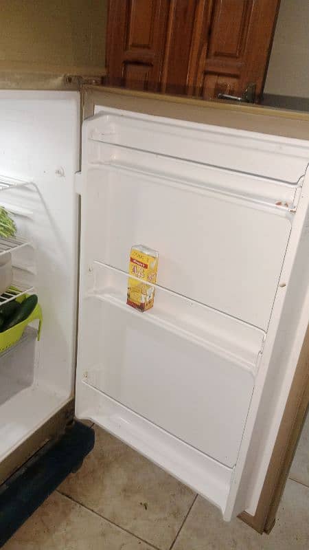 Dawalance Refrigerator FOR SALE 5