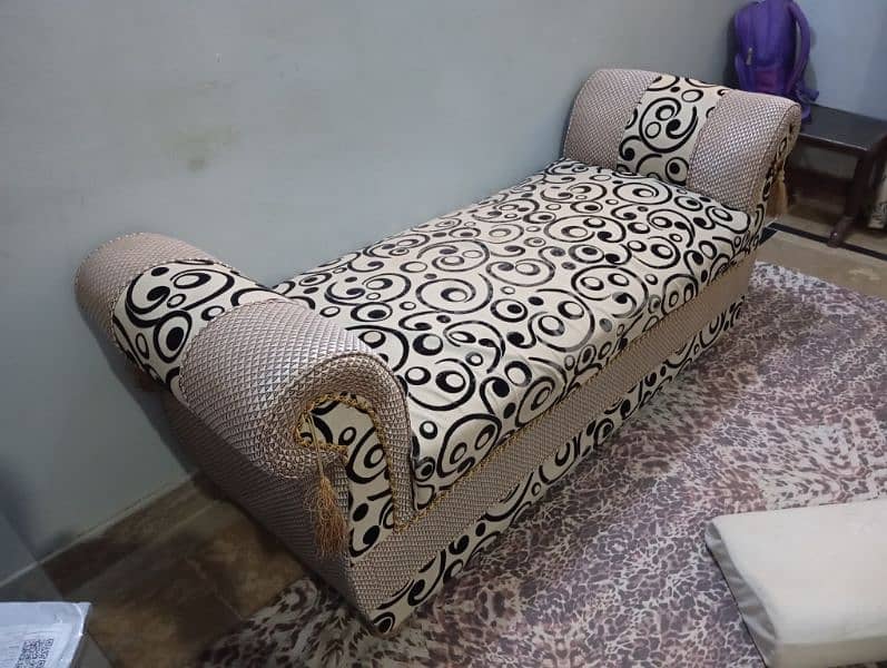 sethi 2 Seater 0