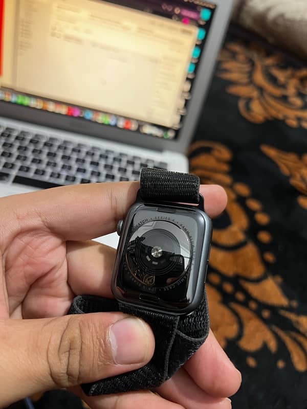 Apple watch series 4 2