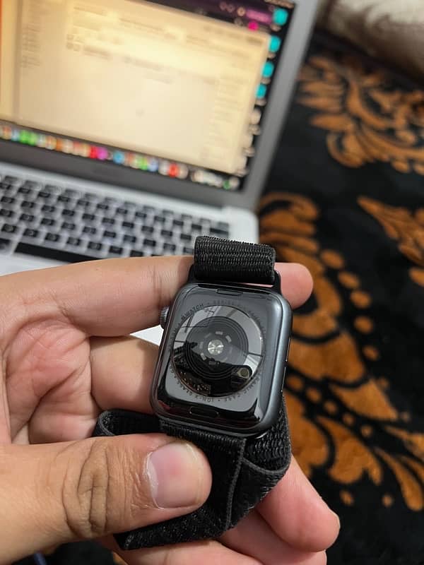 Apple watch series 4 3