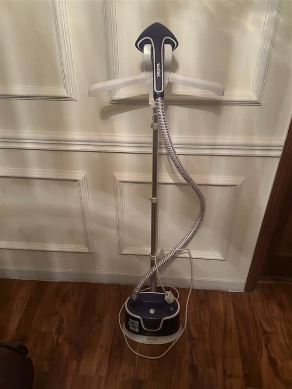 Garment Steamer 1