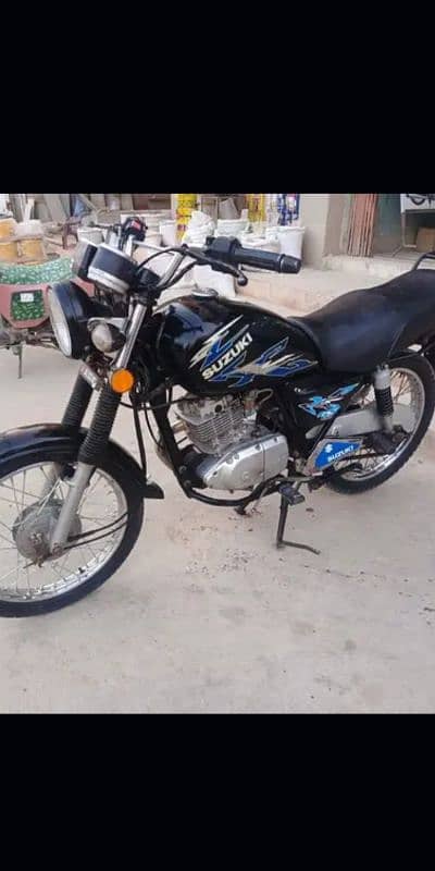 Suzuki 150 GS 10 by 10 condition 0