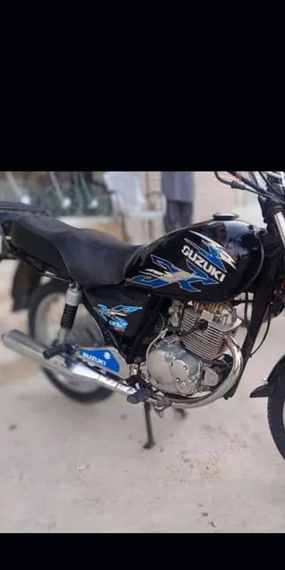 Suzuki 150 GS 10 by 10 condition 4