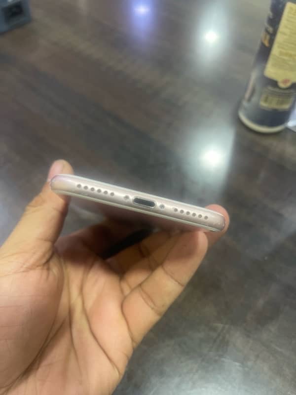 Iphone 7 PTA 128gb 4