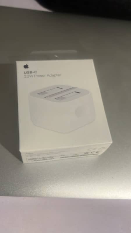 APPLE ORIGINAL Charger 2