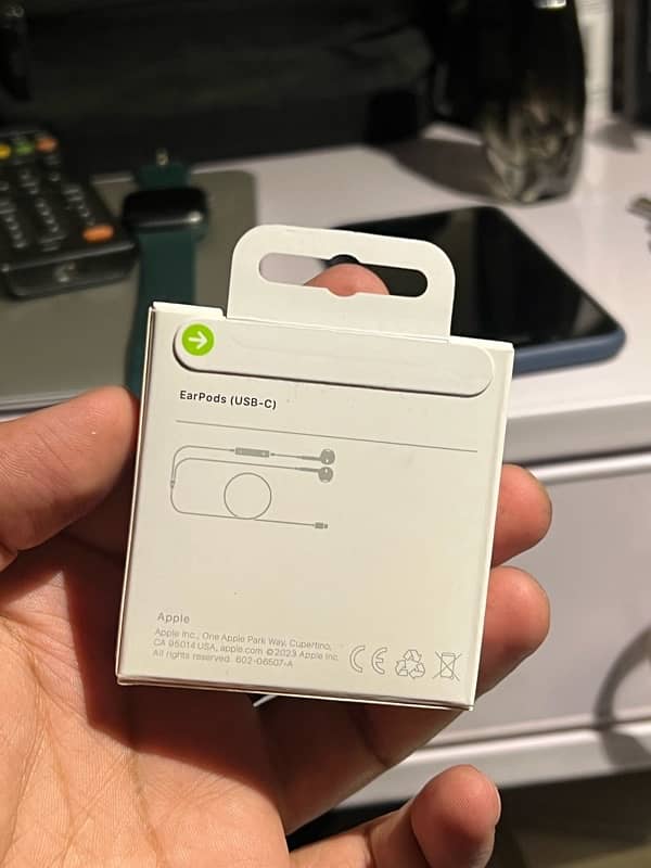 APPLE ORIGINAL Charger 8