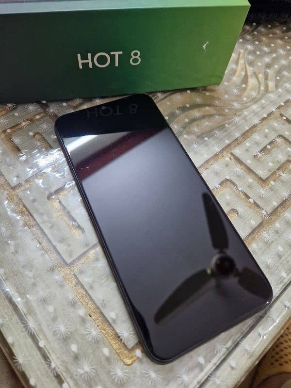 Infinix Hot 8 1