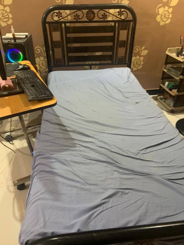 3 by 6 iron bed without mattress 2