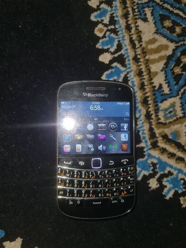 blackbarry bold for sell full okay touch and type full oky 0