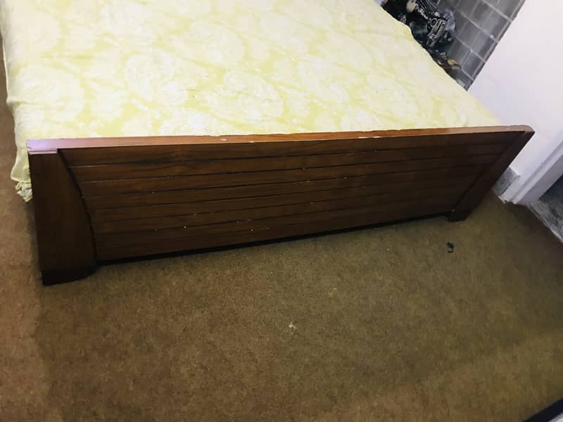 King Size bed With Foam and Single side tabe for sale 1