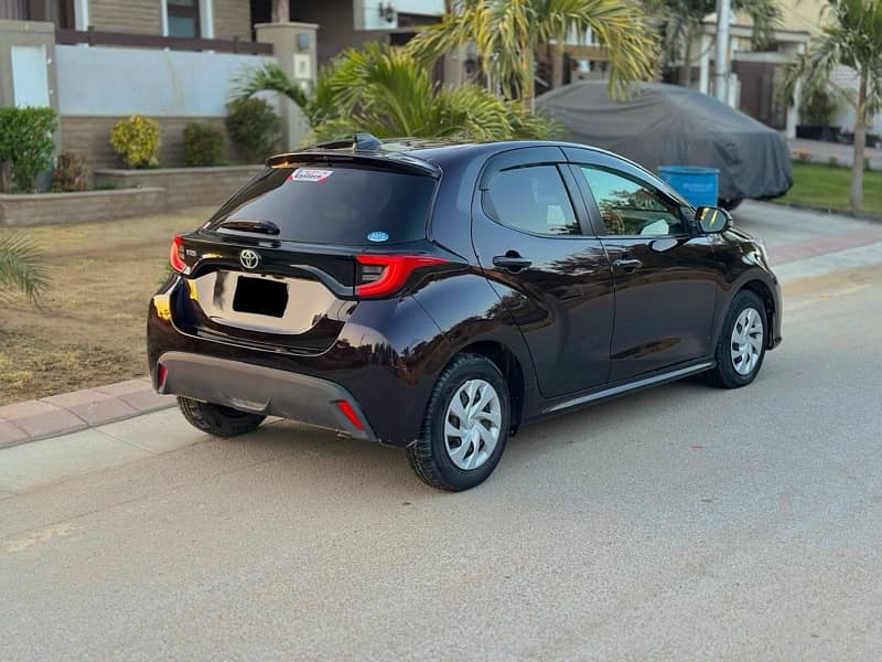 Toyota Yaris G-LED 2021/2024 top of the line in immaculate condition 3