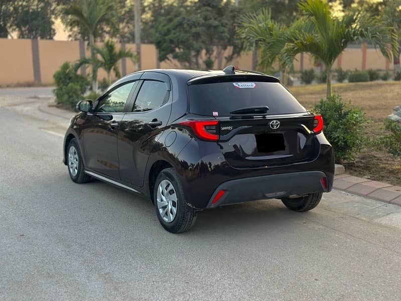 Toyota Yaris G-LED 2021/2024 top of the line in immaculate condition 5