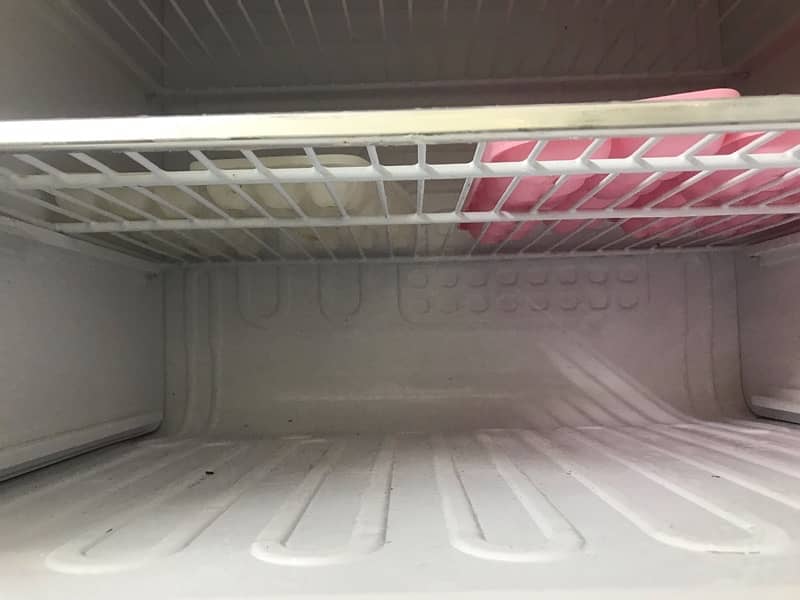 Refrigerator 7