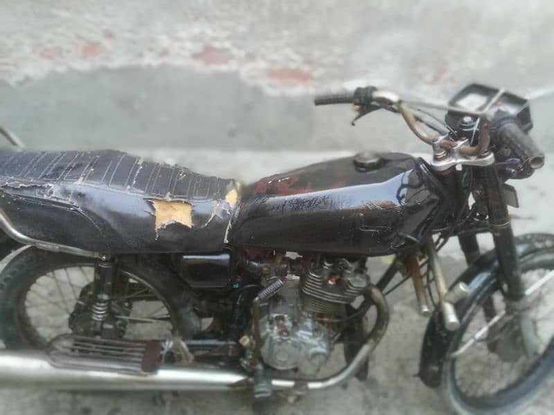 HoNDA 125 2