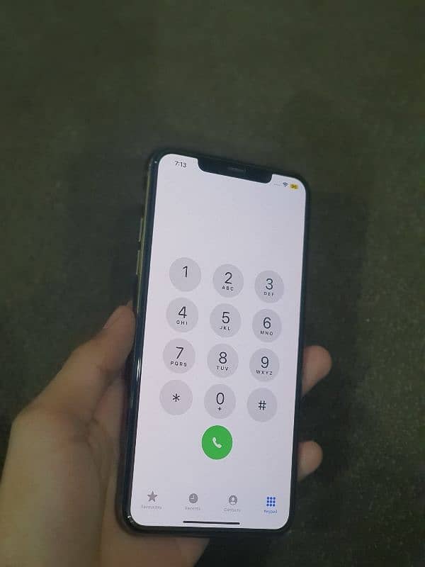 iphone 11 pro max urgent sale 1