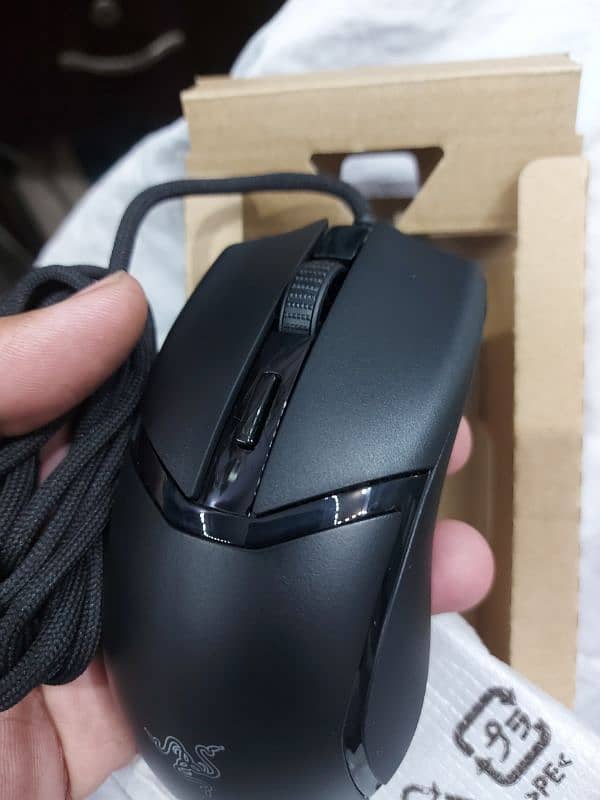 Razer Cobra RGB Mouse 8