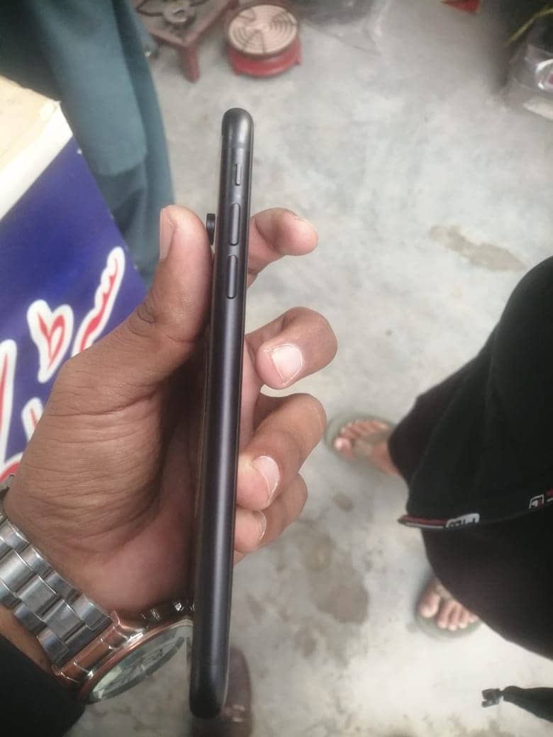 I Phone XR non pta 3