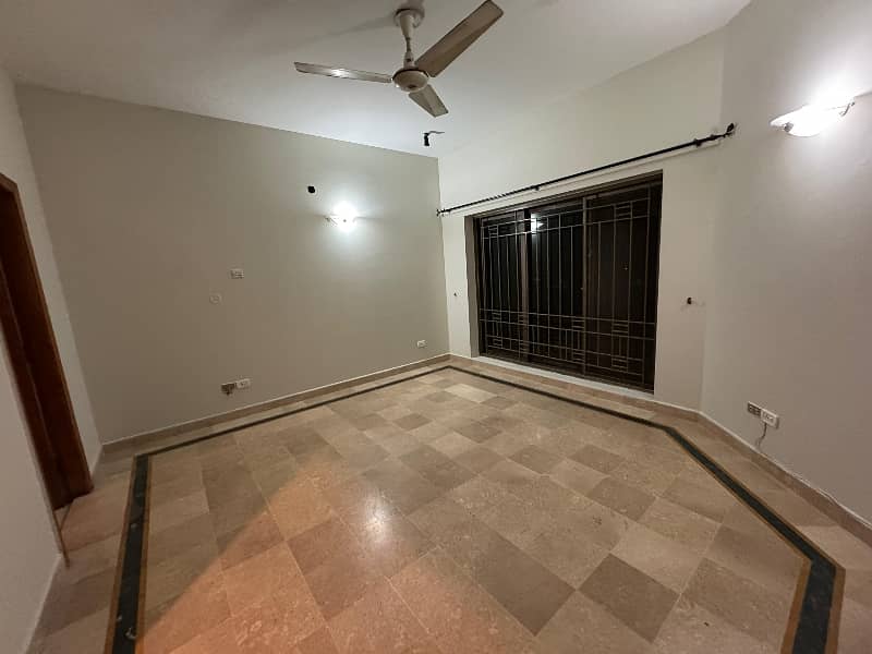 Beautiful Upper Portion Available For Rent In F11 Markaz Islamabad 3 Bedroom With Attached Bathroom 1