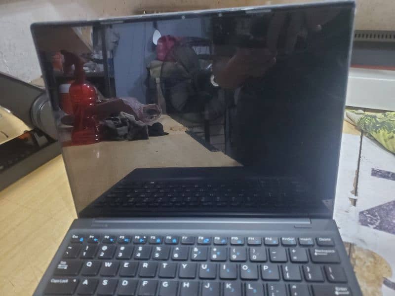 Dell latitude 7285 i7 7th gen (2 in 1) 9