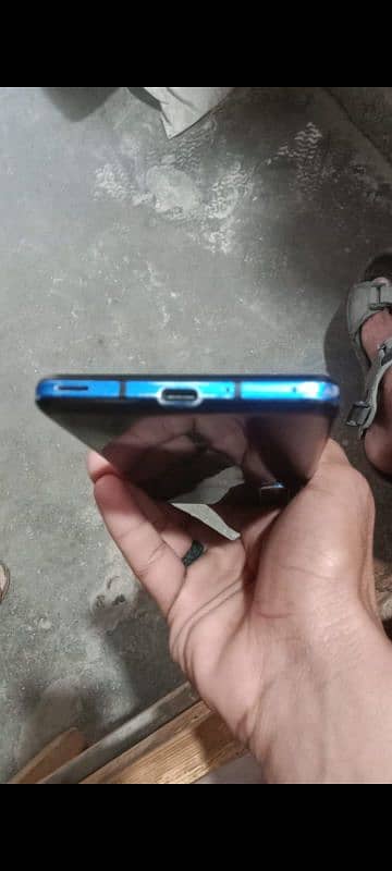 Aquos R5 Available for sale best for gaming 1