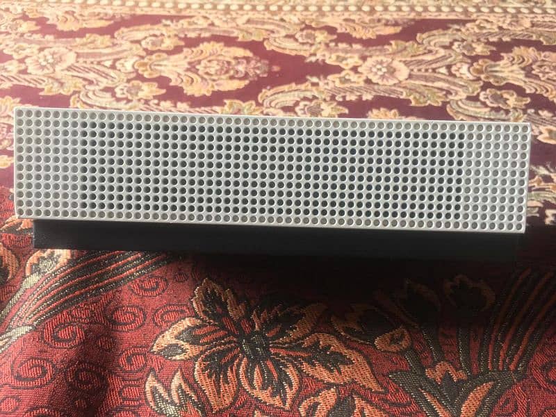 Xbox One S 1Tb 6