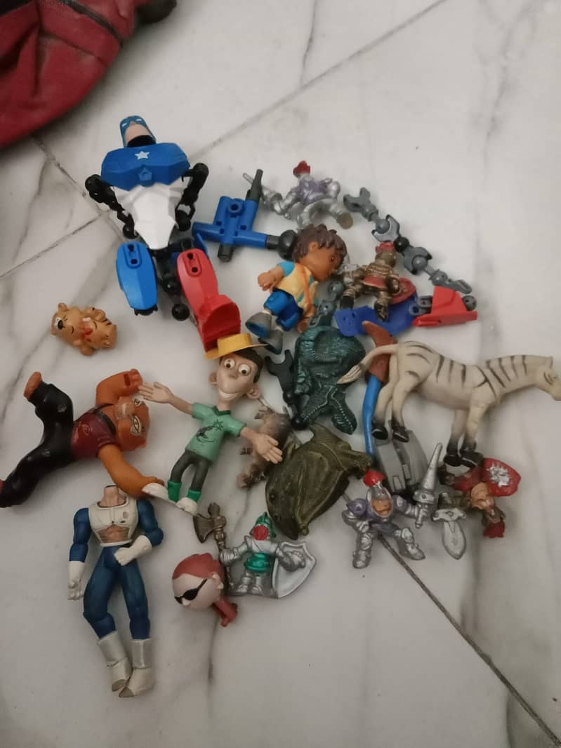 USED TOYS 12