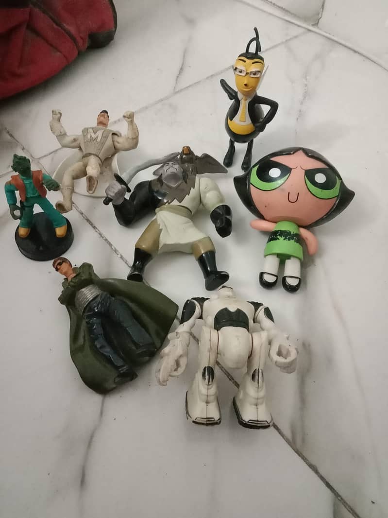 USED TOYS 15