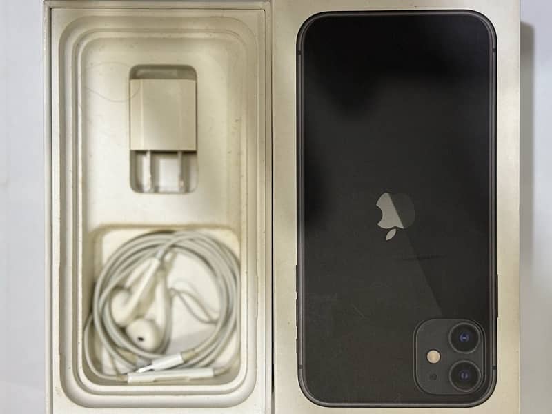 iphone11, full box original accessories pta approved 10by10 water pack 4