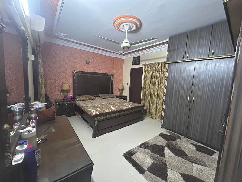 Prime Location 2400 Square Feet Flat In Gulistan-e-Jauhar - Block 18 Is Available For sale 1