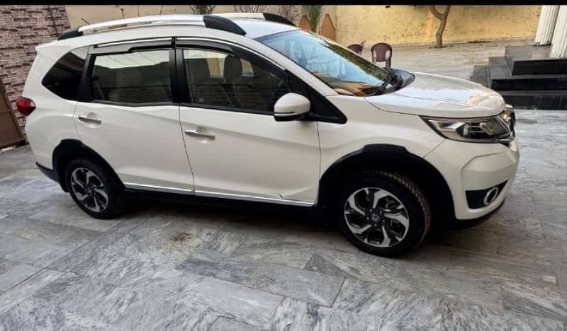 Honda BR-V I-VTEC-S 5