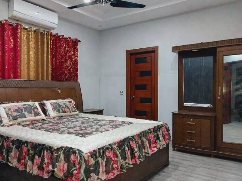 10 Marla Furnished House fore rent in dha phase 4 6