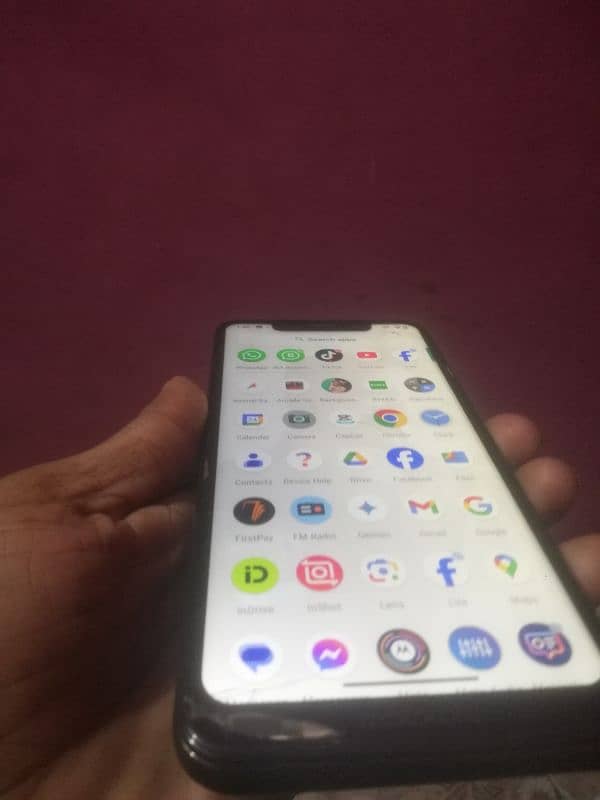 iphone 8 motorola one 4