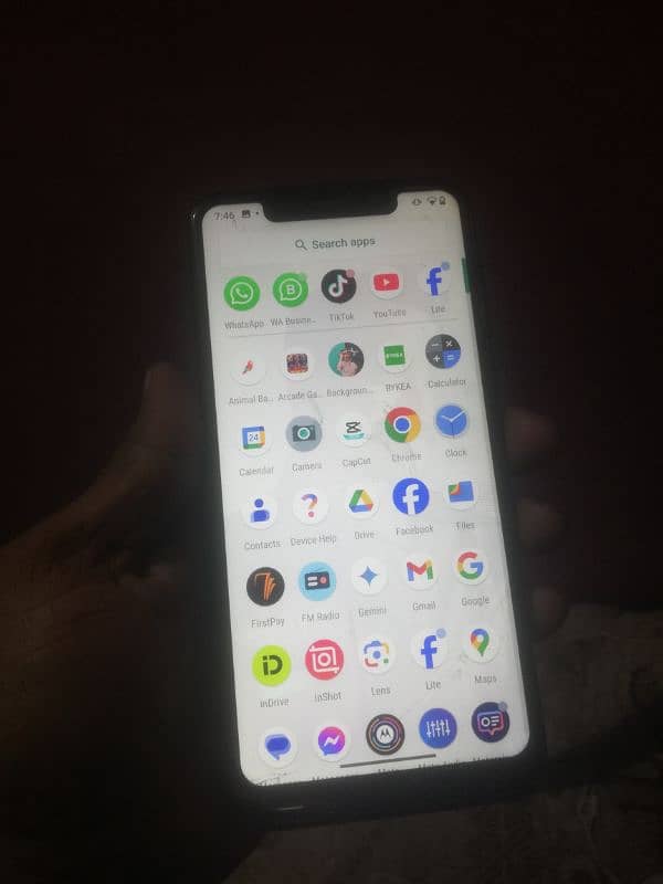 iphone 8 motorola one 5