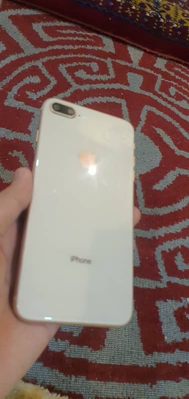 iPhone 8 plus 9