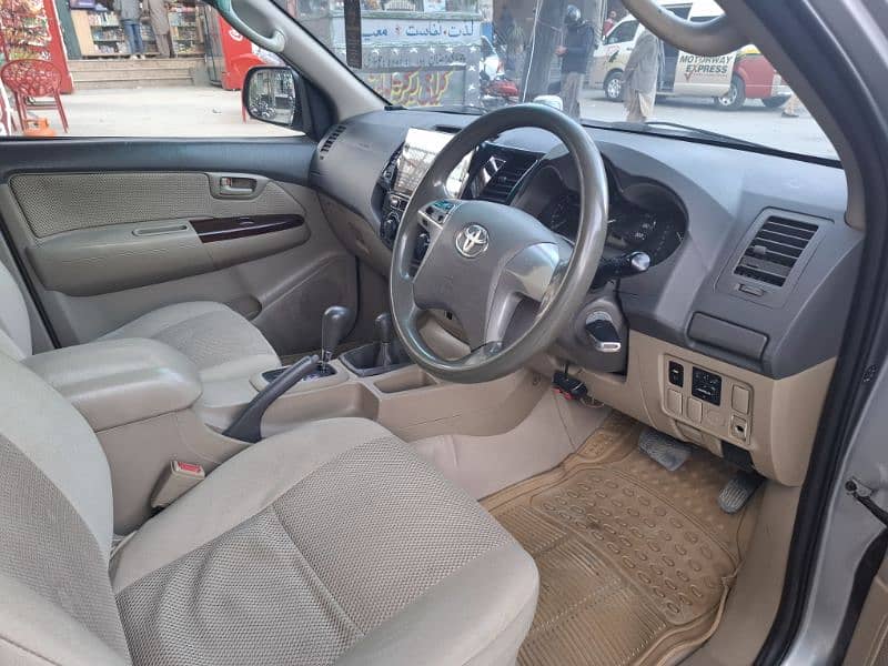 Toyota Hilux 2014 9