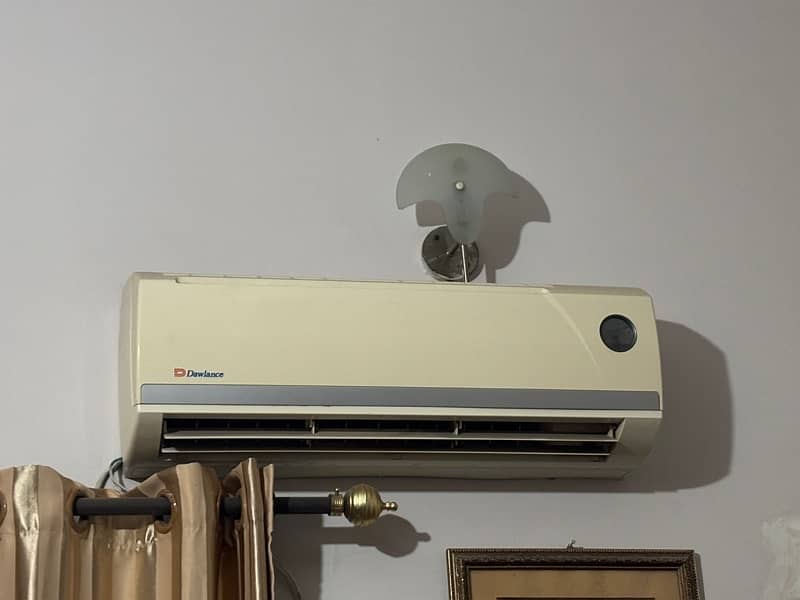 Dawlance 1 ton split ac. 2