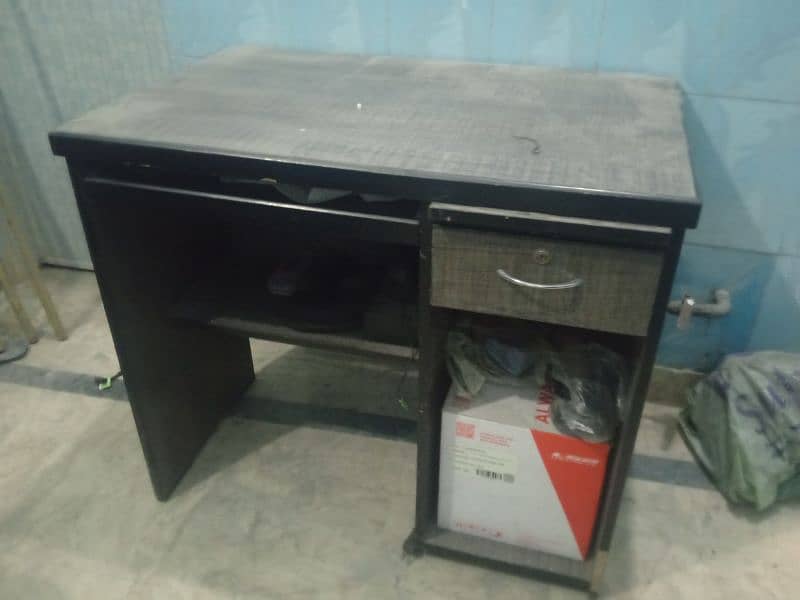 computer Table for sale 2