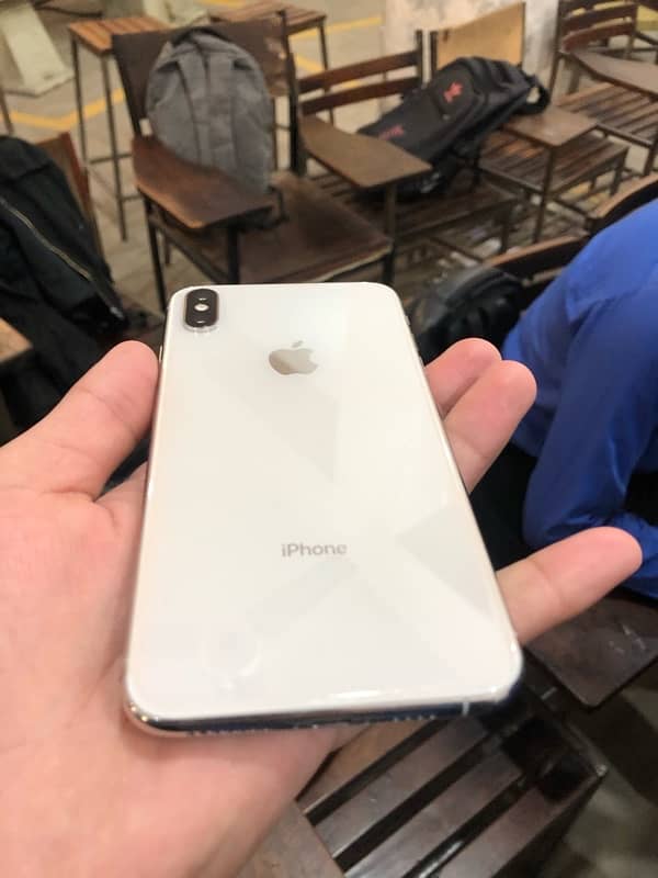 iphone XsMax 256GB official PTA Aproved 0