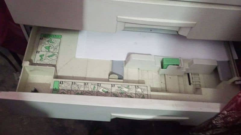 Richo 2000 photocopy machine 1