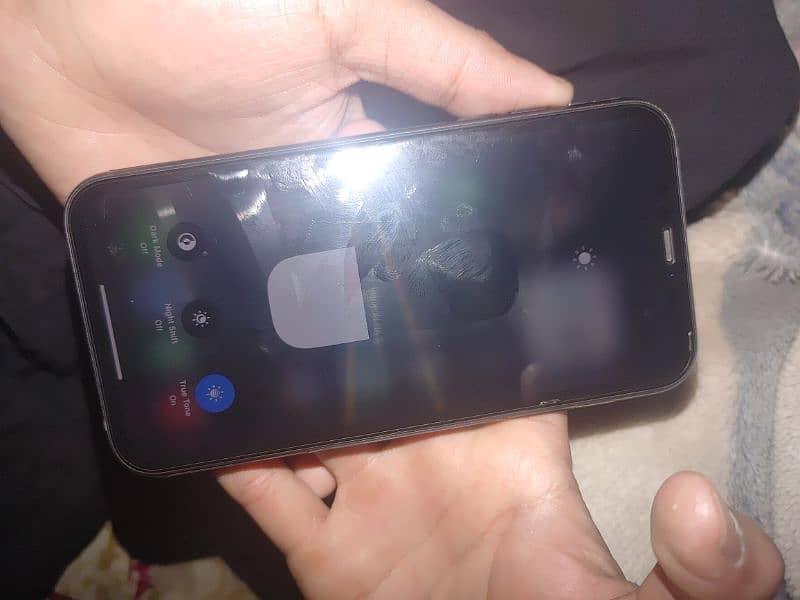 i phone 11 64gb non pta factory unlocked 10by9 condition 5