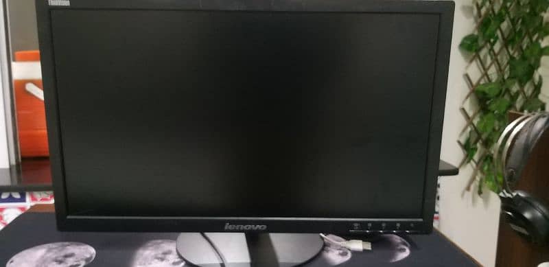 Lenovo 27 inch 1080p monitor 1