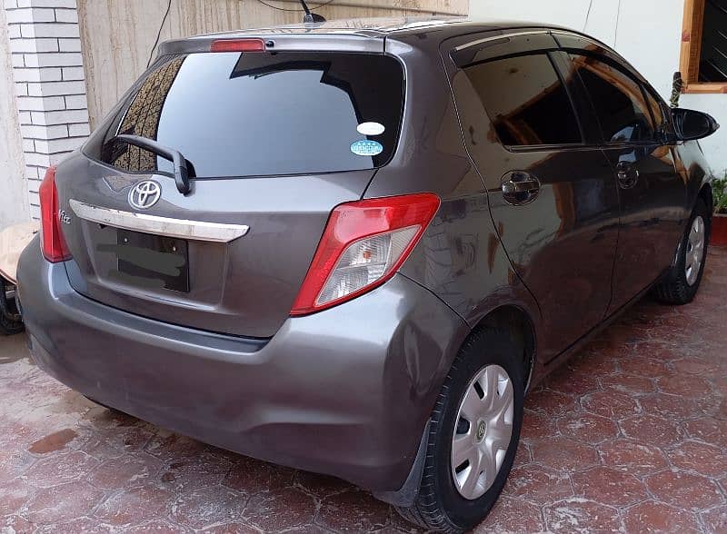 Toyota Vitz 2011 2