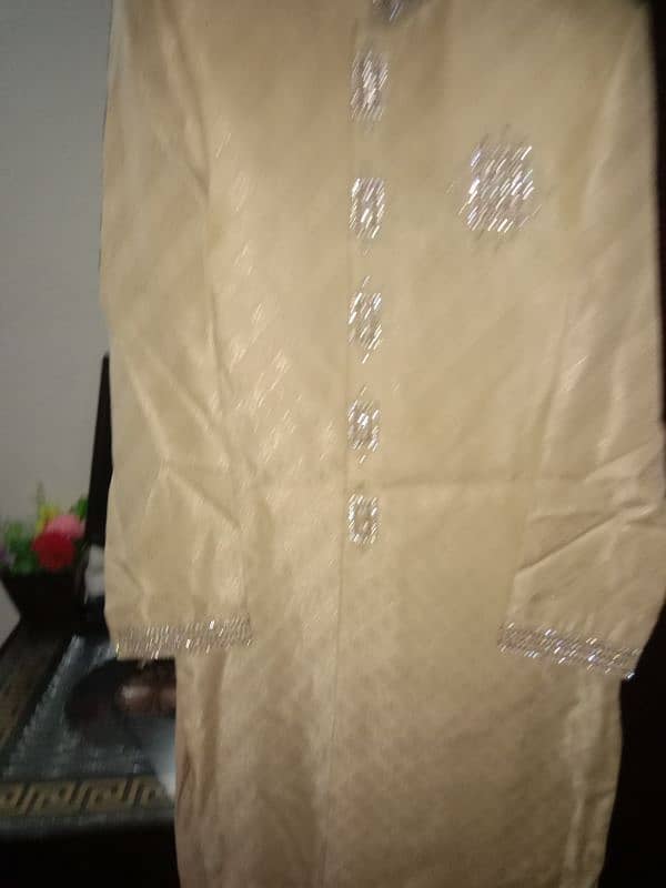 sherwani   khussa.     or Penta coart good condition 1