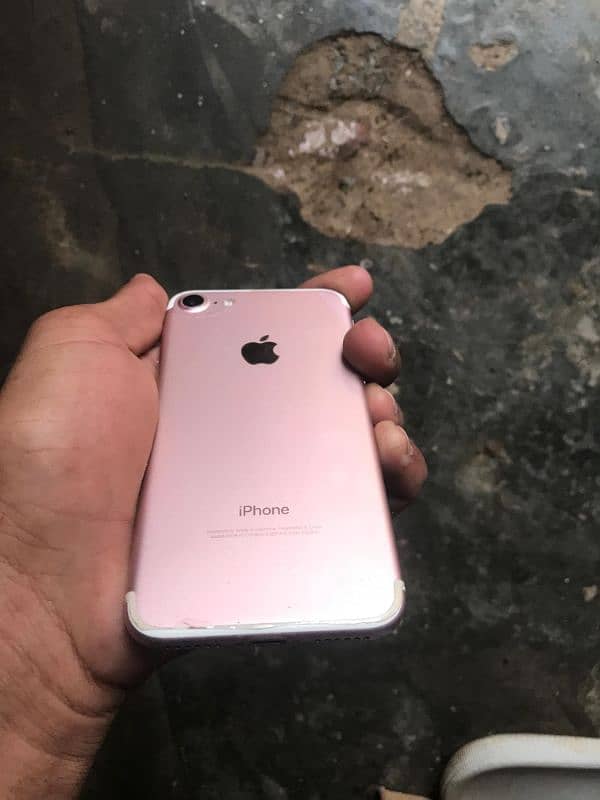 IPhone 7 PTA approved 32gb 03055693911 1