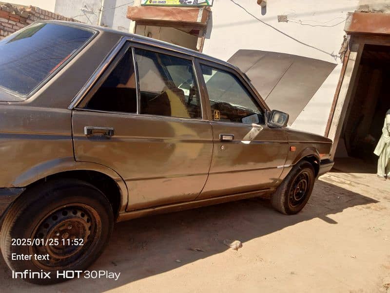 Nissan Sunny 1986 3