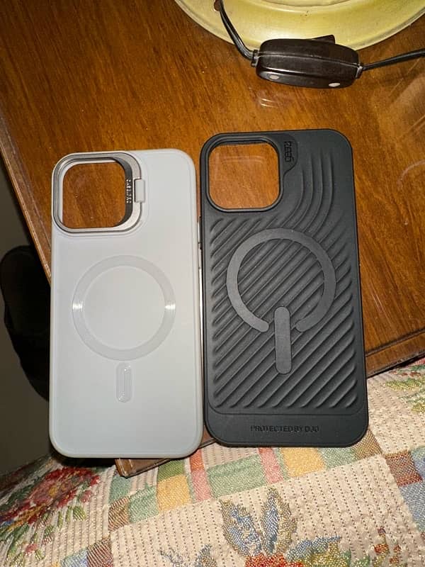 Iphone 13pro max cases for sale just like brande new 0